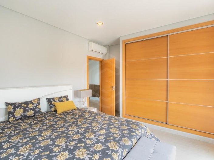 Image No.13-4 Bed House for sale