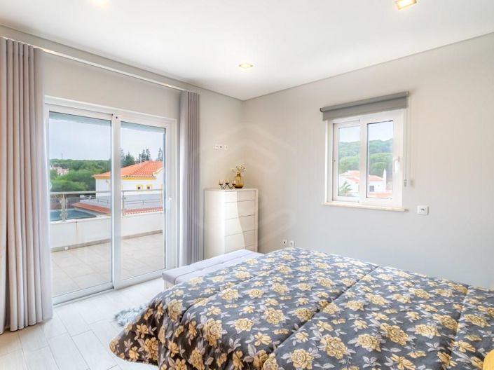 Image No.15-4 Bed House for sale