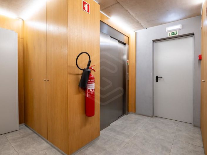 Image No.30-3 Bed Apartment for sale