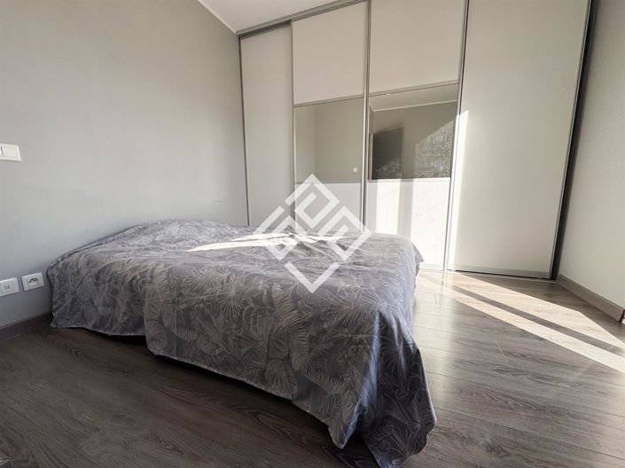 Image No.11-4 Bed House for sale