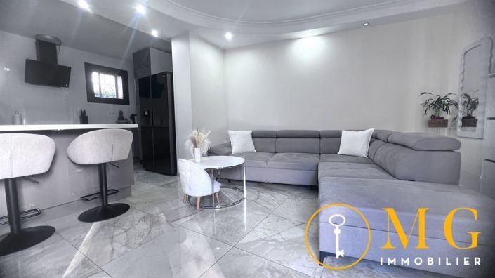 Image No.7-6 Bed House for sale