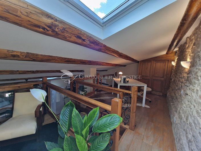 Image No.7-4 Bed House for sale