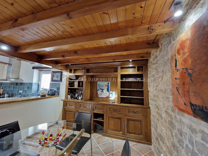 Image No.9-4 Bed House for sale