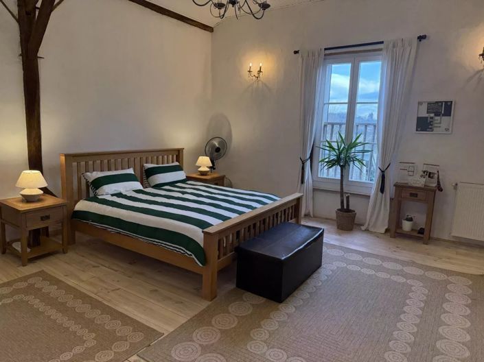 Image No.16-5 Bed House for sale