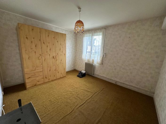 Image No.9-5 Bed House for sale