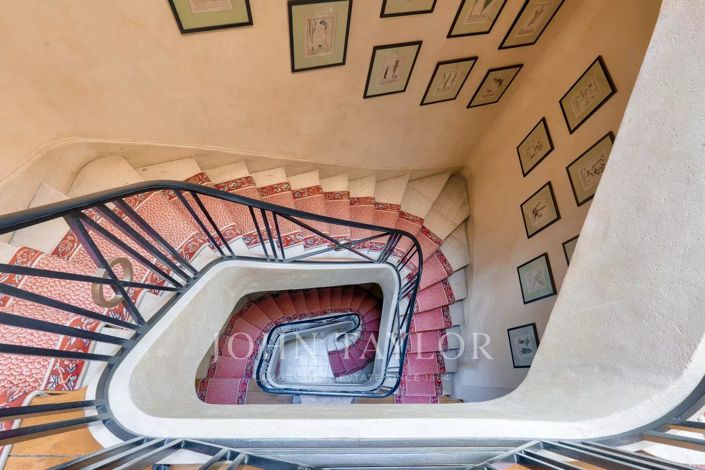 Image No.12-7 Bed House for sale