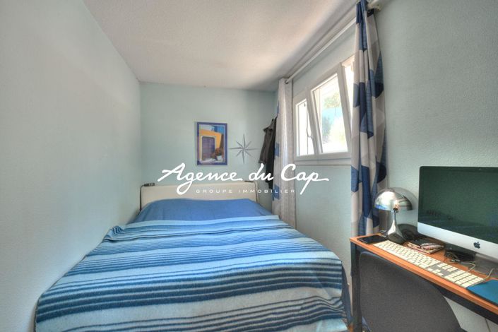 Image No.13-3 Bed House for sale