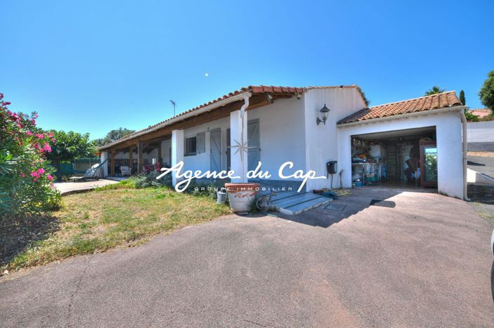 Image No.18-3 Bed House for sale