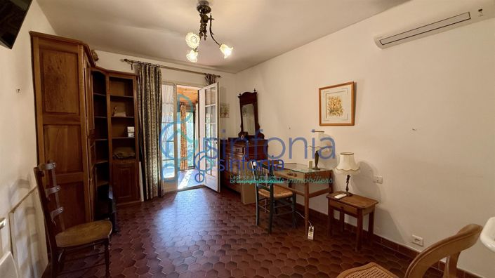 Image No.19-Maison de 5 chambres à vendre à Nîmes