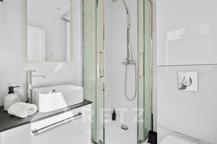 Image No.13-Appartement de 2 chambres à vendre à Suresnes