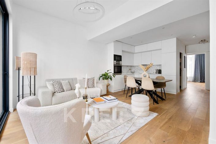 Image No.3-Appartement de 2 chambres à vendre à Suresnes