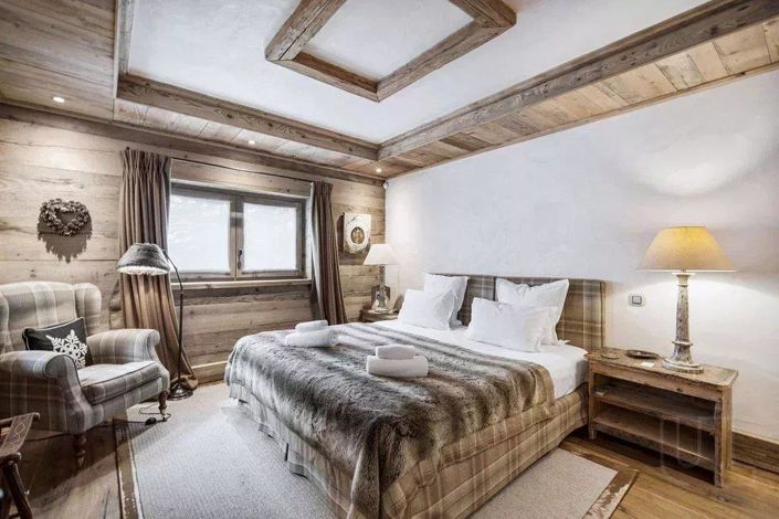 Image No.12-6 Bed House for sale