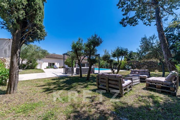 Image No.2-4 Bed House for sale