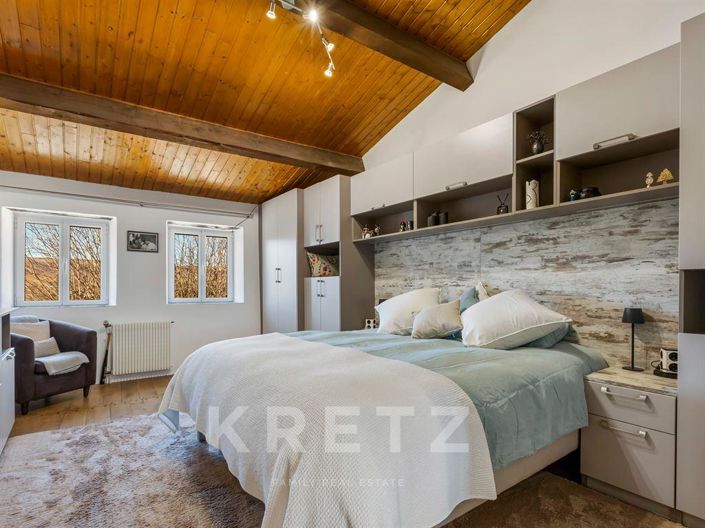 Image No.11-3 Bed House for sale