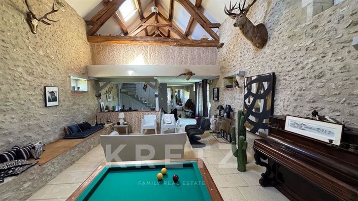 Image No.7-7 Bed House for sale