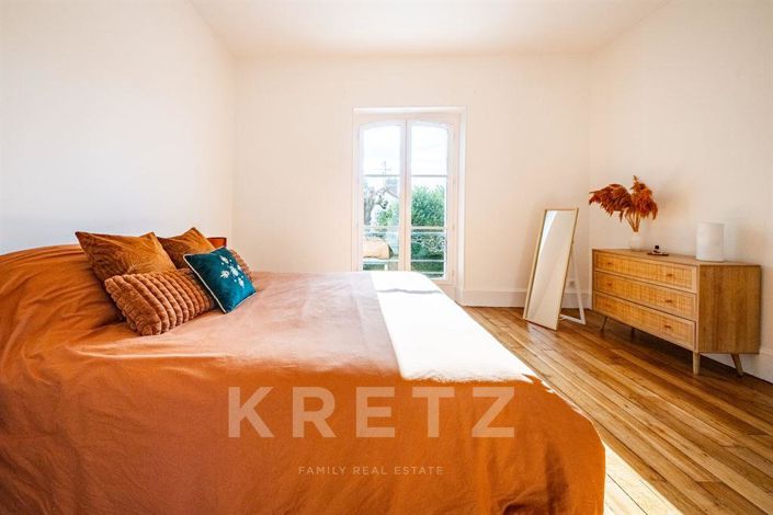 Image No.10-7 Bed House for sale