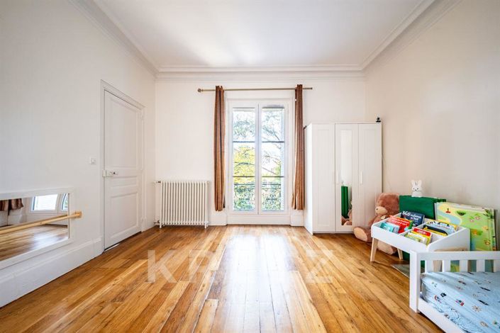 Image No.14-7 Bed House for sale