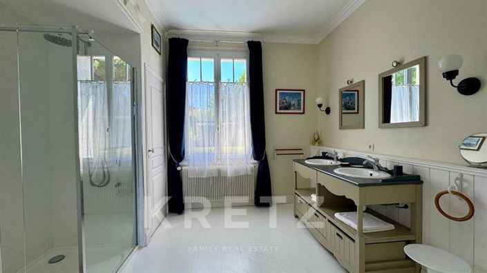 Image No.11-Maison de 6 chambres à vendre à Bléré