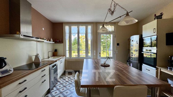 Image No.5-Maison de 6 chambres à vendre à Bléré