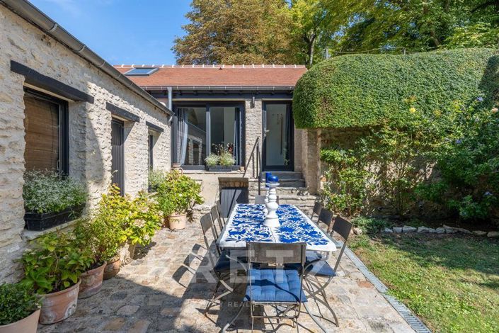 Image No.3-Maison de 4 chambres à vendre à Thiverval-Grignon