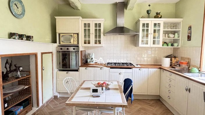 Image No.6-4 Bed House for sale