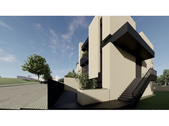 Image No.10-3 Bed House for sale