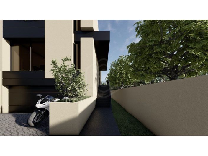 Image No.11-3 Bed House for sale