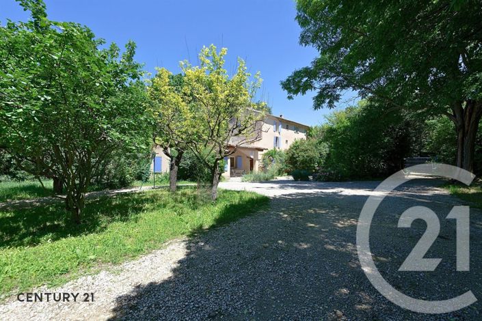 Image No.19-4 Bed House for sale