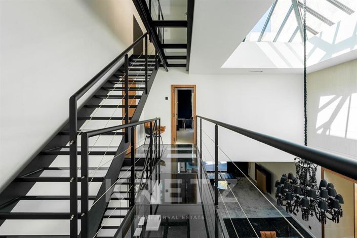 Image No.14-5 Bed House for sale