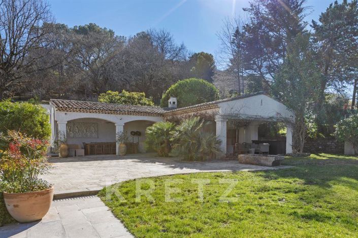 Image No.18-5 Bed House for sale