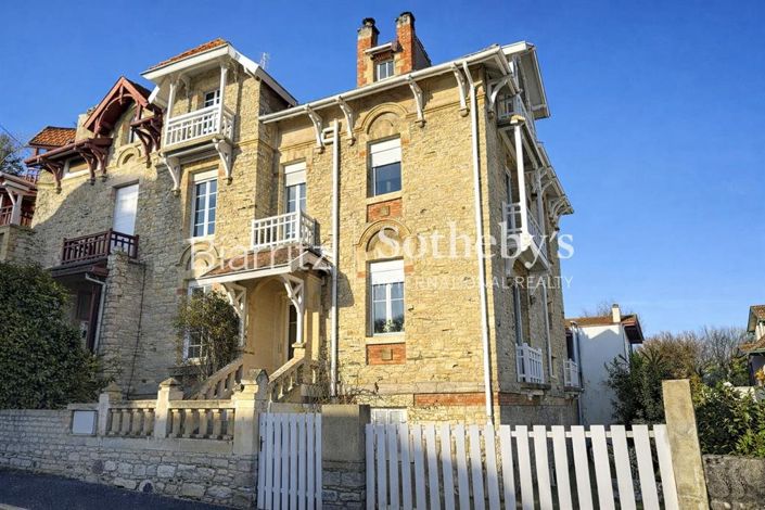 Image No.2-Propriété de 6 chambres à vendre à Biarritz