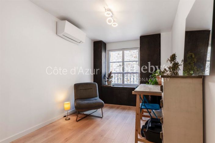 Image No.10-4 Bed House for sale