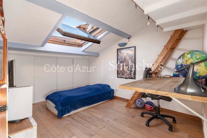 Image No.13-4 Bed House for sale