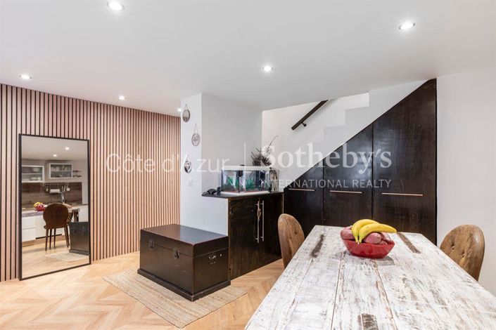 Image No.2-4 Bed House for sale