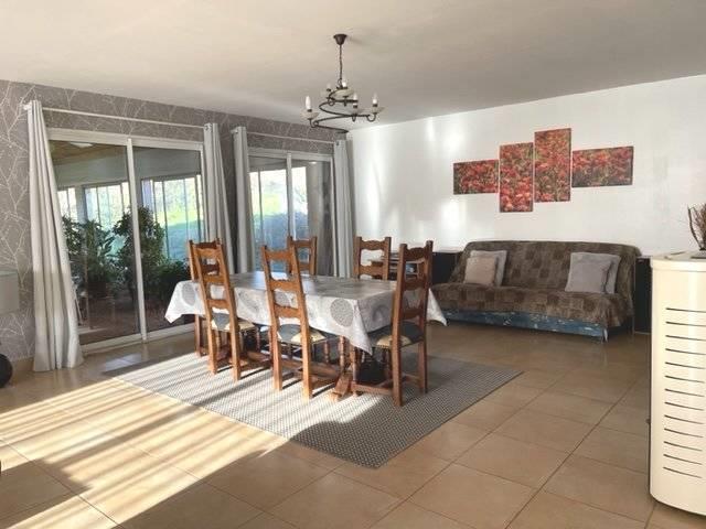 Image No.10-3 Bed House for sale