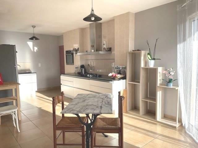 Image No.2-3 Bed House for sale