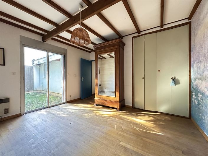 Image No.11-4 Bed House for sale