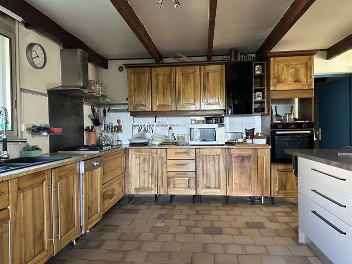 Image No.6-4 Bed House for sale