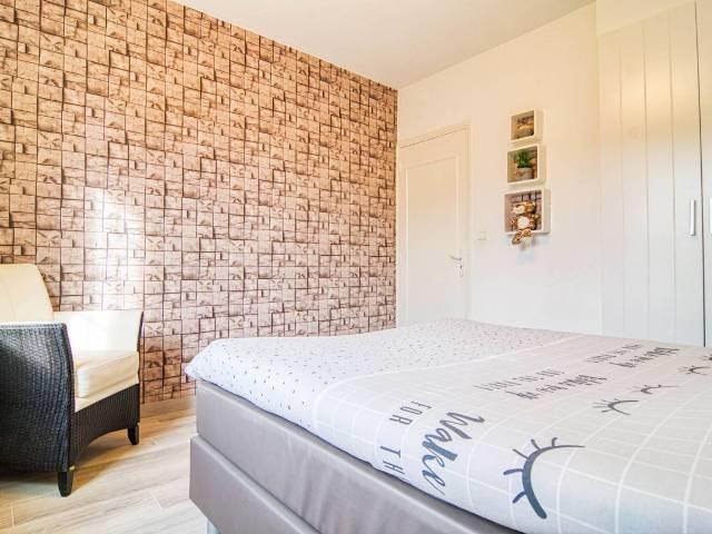 Image No.11-3 Bed House for sale