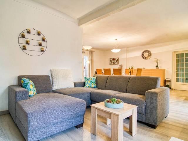 Image No.17-3 Bed House for sale