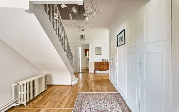 Image No.16-5 Bed House for sale