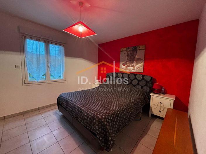 Image No.9-4 Bed House for sale