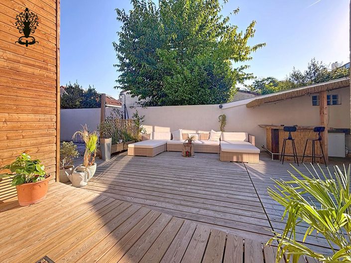 Image No.6-4 Bed House for sale