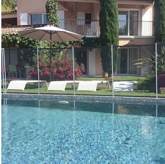 Image No.7-6 Bed House for sale