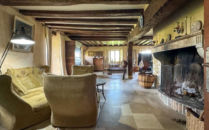 Image No.6-6 Bed House for sale