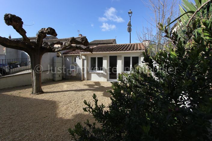 Image No.16-4 Bed House for sale