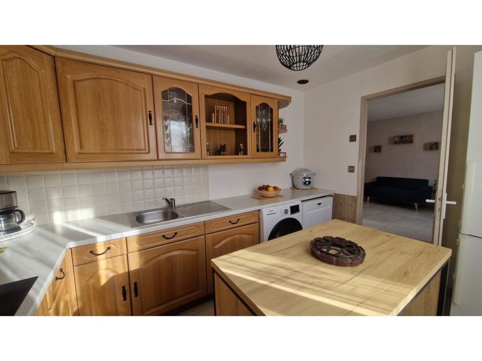 Image No.16-3 Bed House for sale