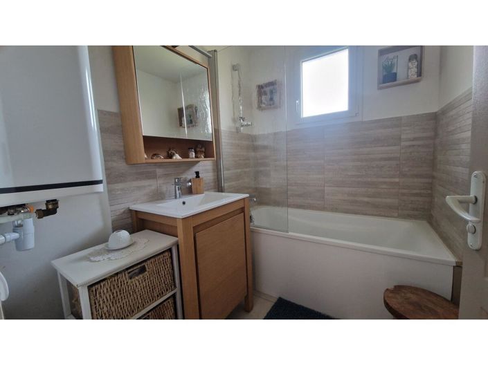 Image No.7-3 Bed House for sale