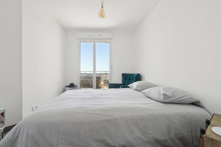 Image No.10-3 Bed Apartment for sale