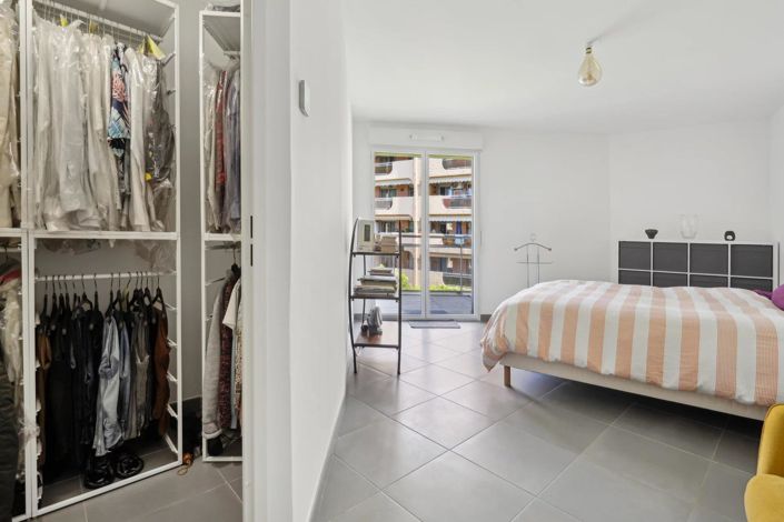 Image No.9-3 Bed Apartment for sale